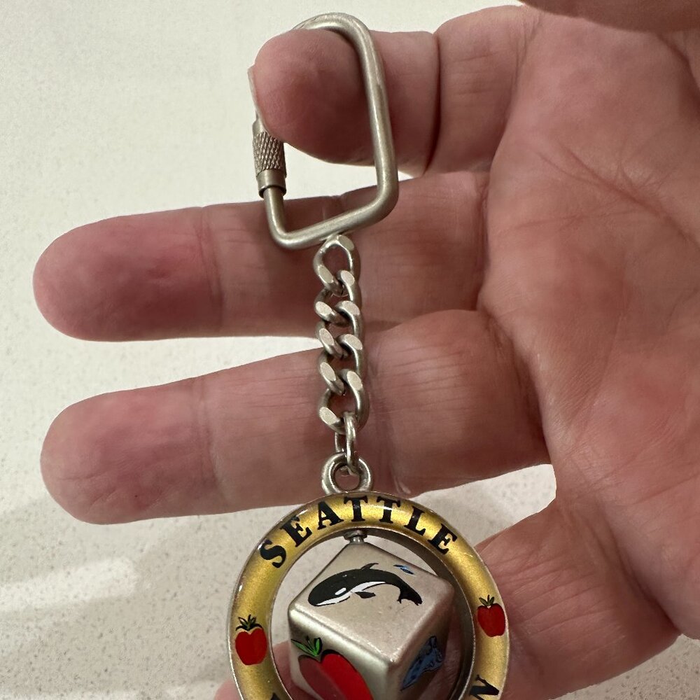 SEATTLE WASHINGTON Block Spinner Key Chain - Picture 2 of 7